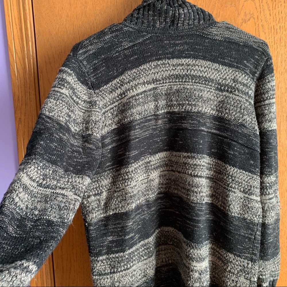 Cardigan - Picture 5 of 7